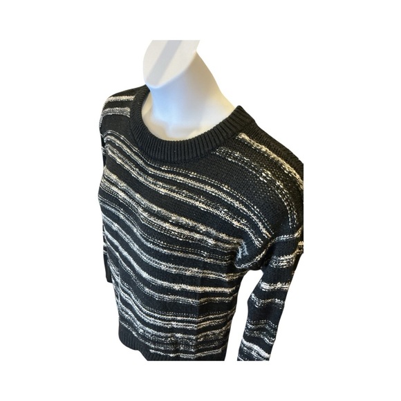 Calvin Klein Jeans Textured Knit Sweater Size Medium - Picture 4 of 6